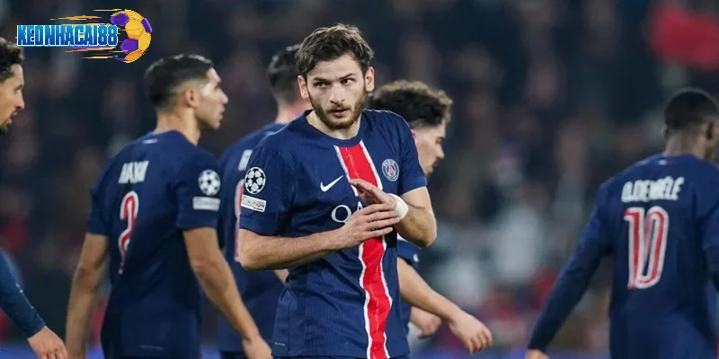 Anh được xem như phương án thay thế cho Kylian Mbappé tại PSG